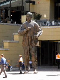 Estatua de Nelson Mandela en Johannesburgo. Sudáfrica.