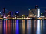 Vista nocturna de Rotterdam. Holanda.