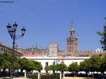 Patio de Banderas y Giralda - Sevilla