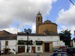 Plaza típica y torre de la Iglesia del Salvador - Ubeda