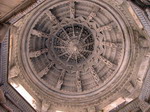 Bóveda de templo en Ranakpur. India.