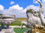 Estatuas ante el Palacio imperial