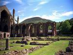 Ruinas de templo gótico. Escocia.