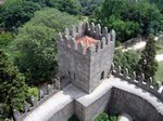 Castillo de Guimaraes. Azurem