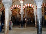 Interior de la Mezquita - Nueva perspectiva de las columnas - Córdoba